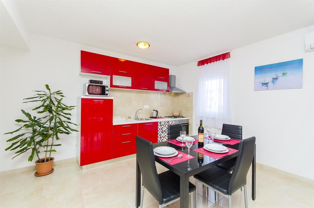 Apartments Branka Трогир Экстерьер фото