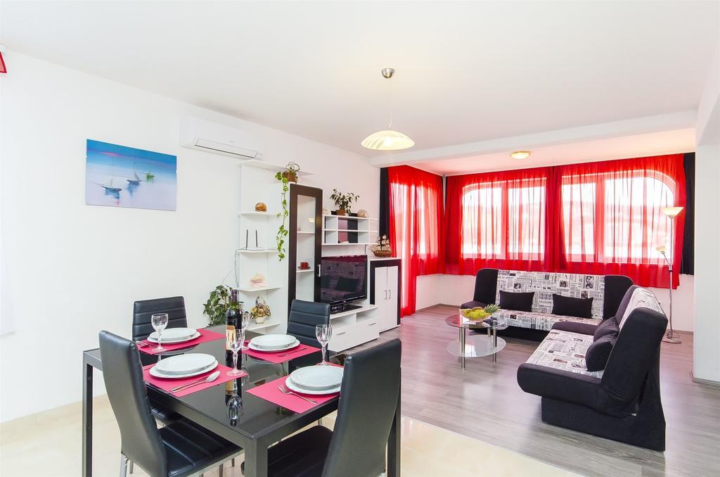 Apartments Branka Трогир Экстерьер фото