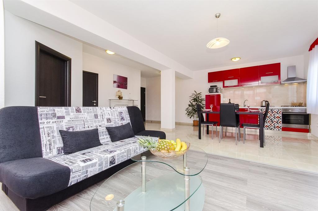 Apartments Branka Трогир Экстерьер фото