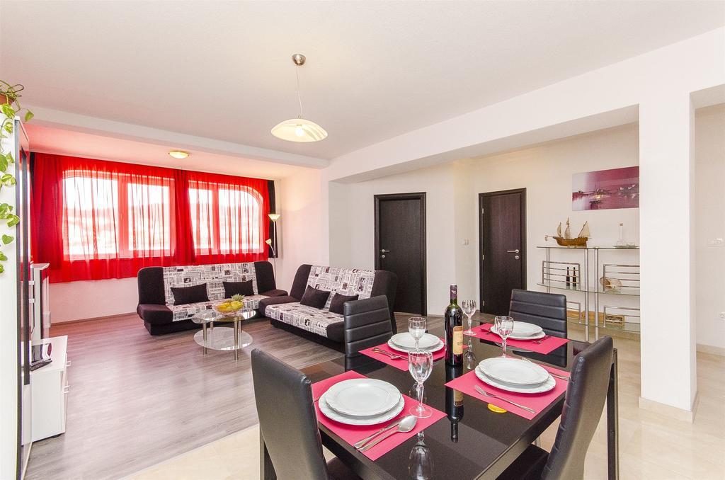 Apartments Branka Трогир Экстерьер фото