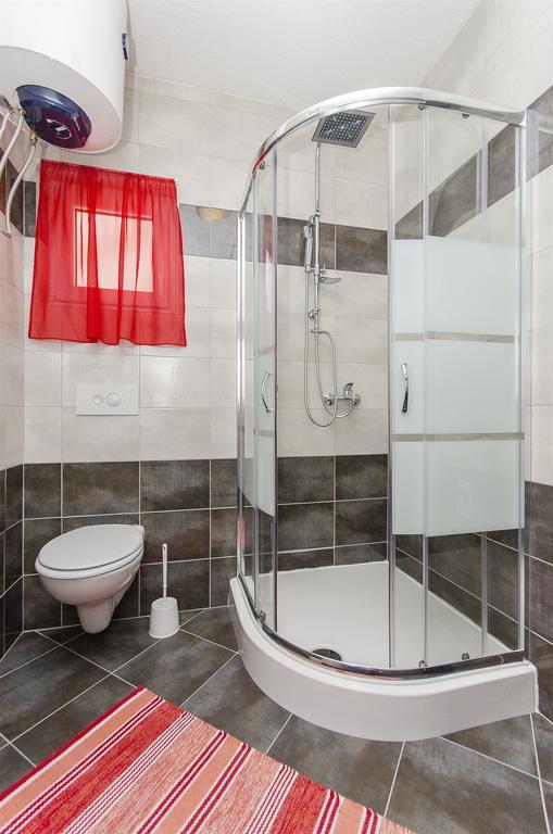 Apartments Branka Трогир Экстерьер фото